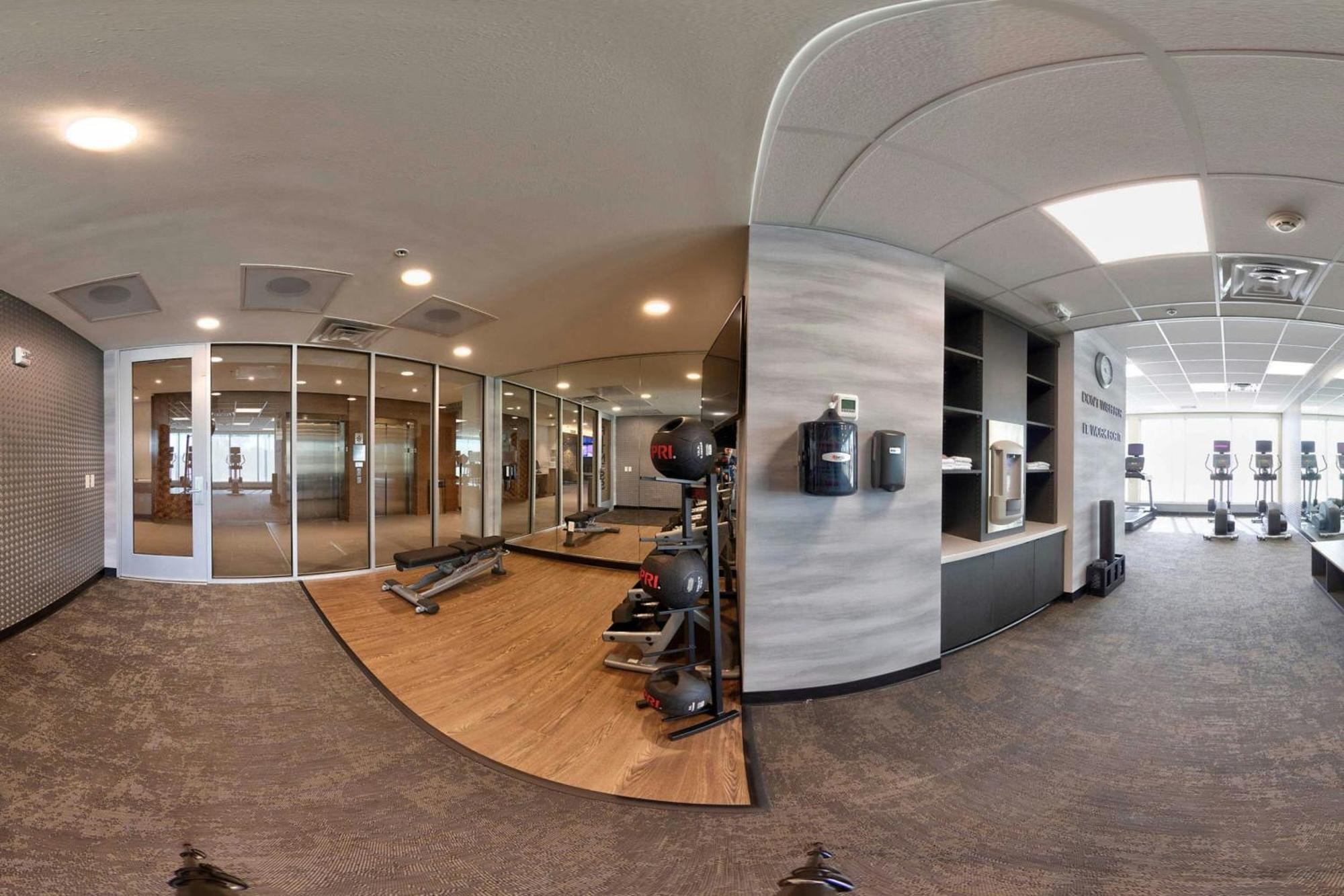 Fairfield Inn & Suites By Marriott Milwaukee ブルックフィールド エクステリア 写真