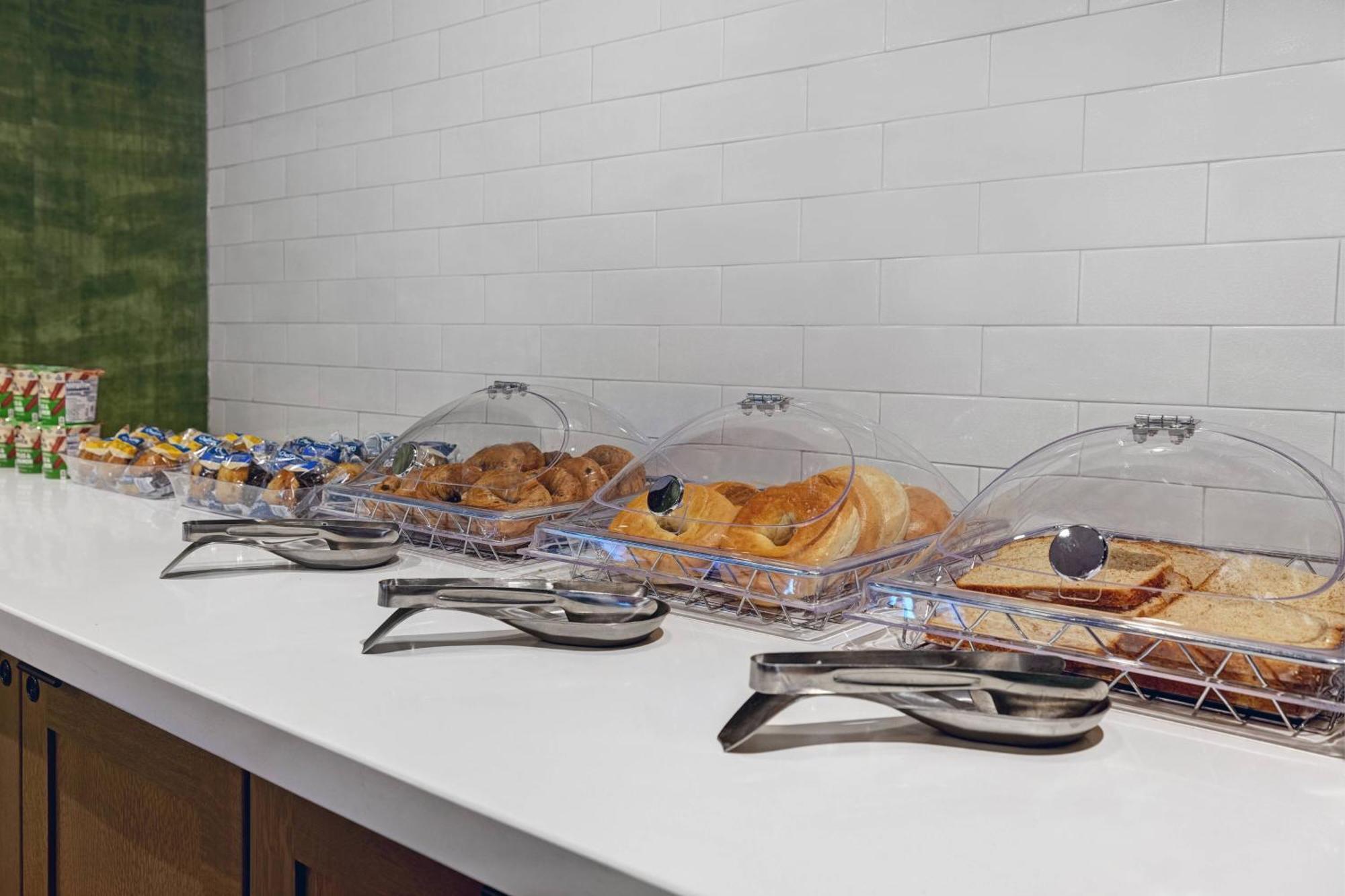Fairfield Inn & Suites By Marriott Milwaukee ブルックフィールド エクステリア 写真
