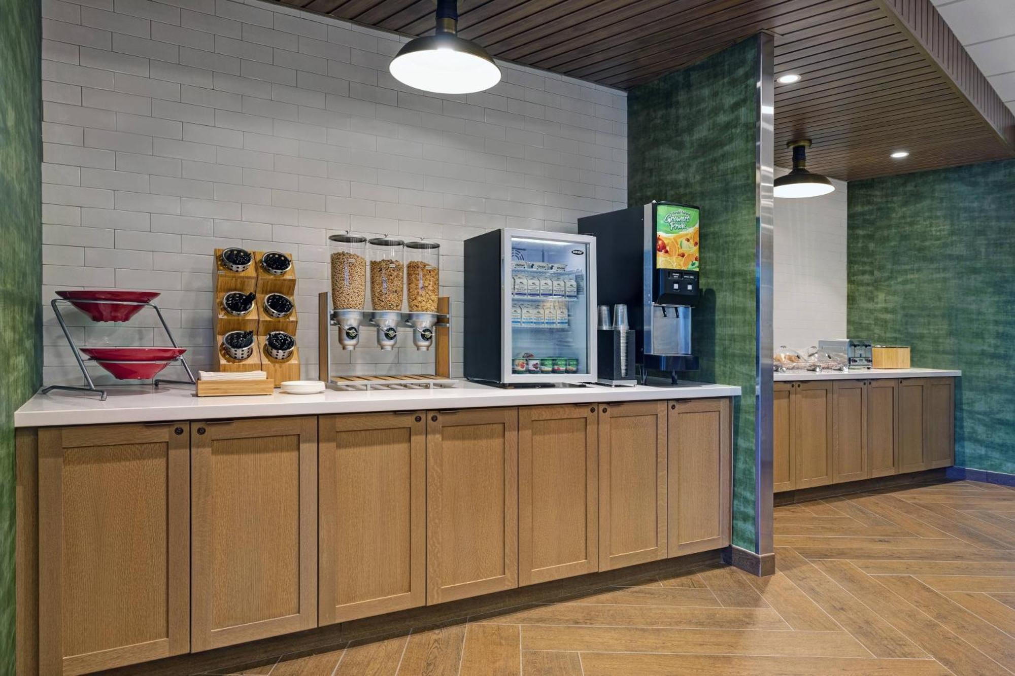 Fairfield Inn & Suites By Marriott Milwaukee ブルックフィールド エクステリア 写真