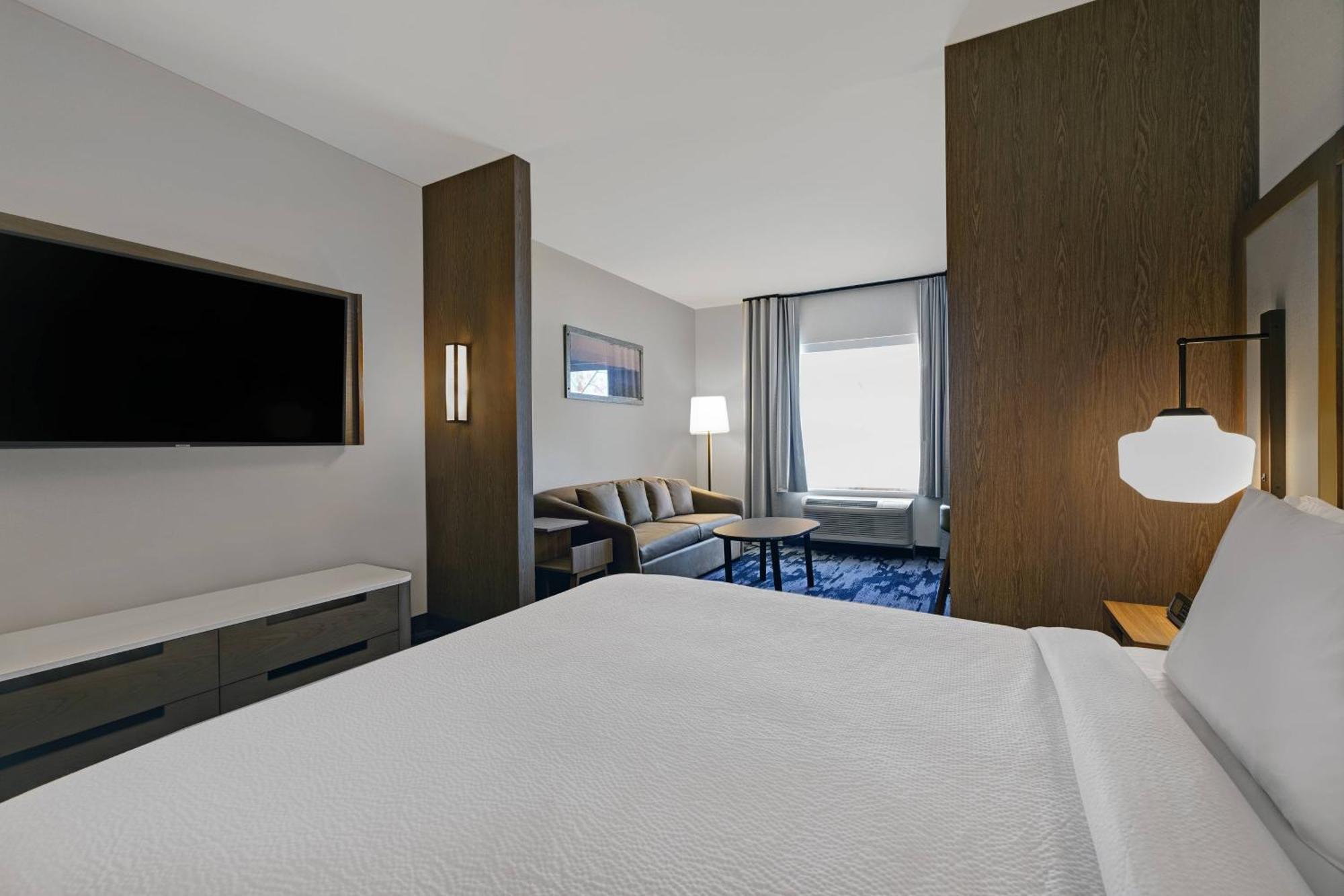Fairfield Inn & Suites By Marriott Milwaukee ブルックフィールド エクステリア 写真