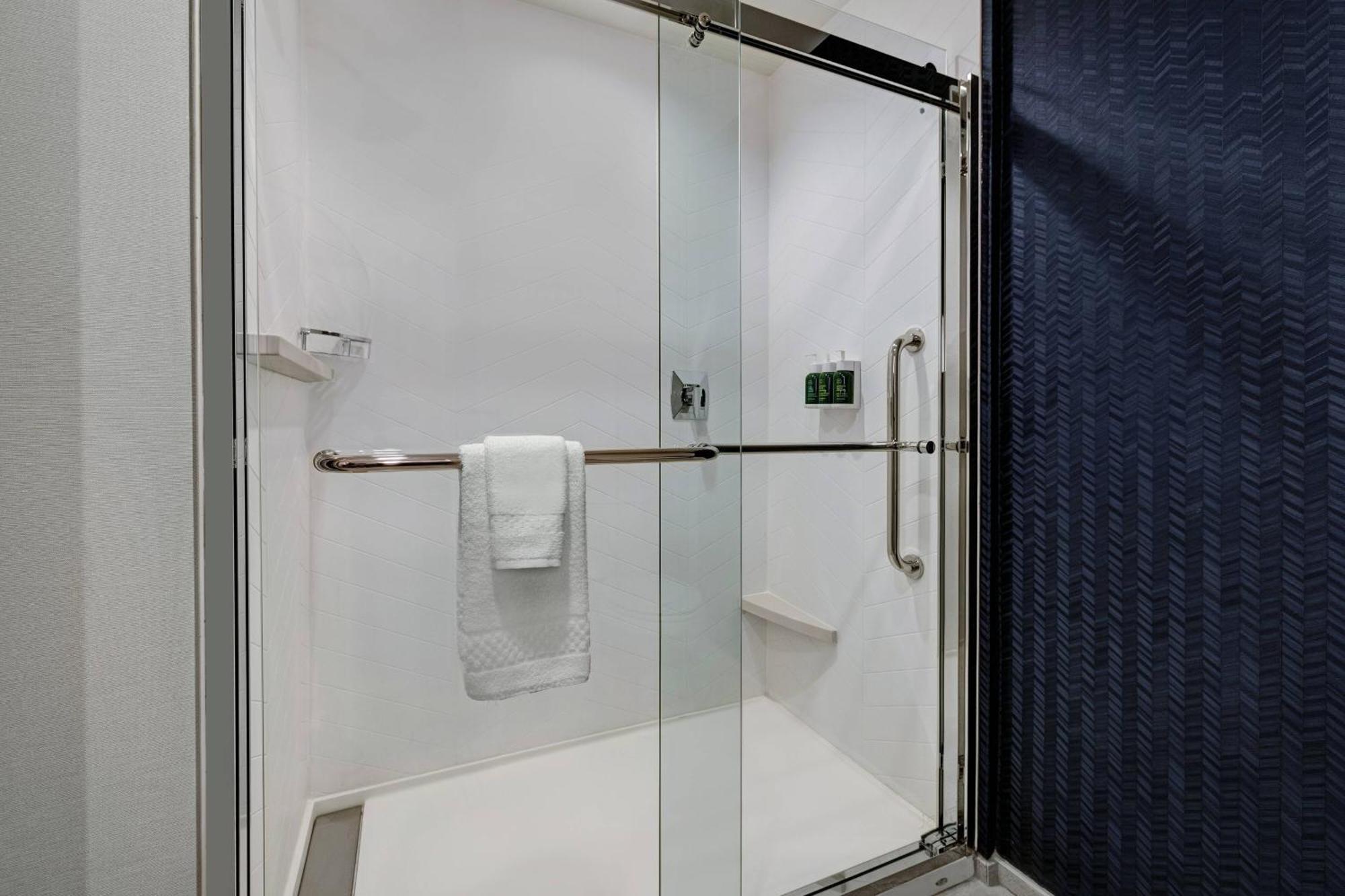 Fairfield Inn & Suites By Marriott Milwaukee ブルックフィールド エクステリア 写真